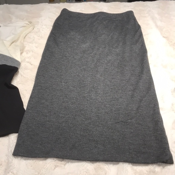 Exspress two piece - Picture 5 of 6